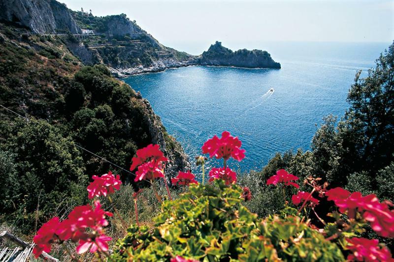 Coastal Cliff, Amalfi Apartment Pianillo Exterior photo